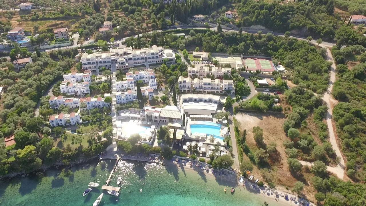 Porto Galini Seaside Resort & Spa Nikiana Exterior foto Aerial view of the resort