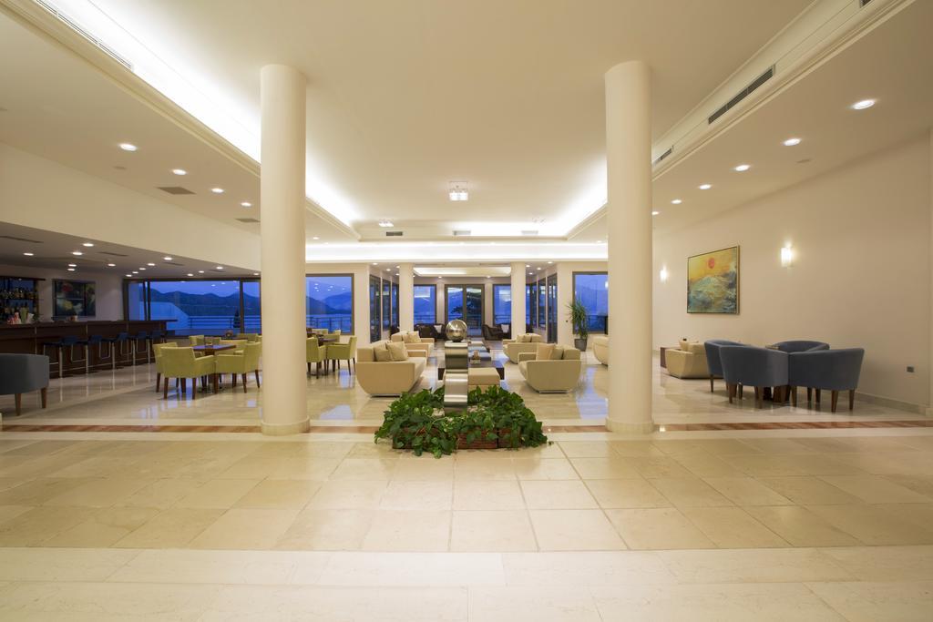 Porto Galini Seaside Resort & Spa Nikiana Exterior foto Lobby